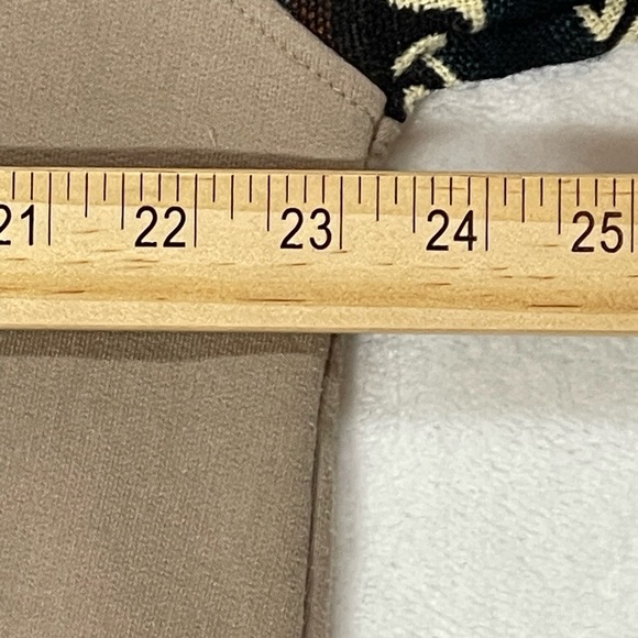 Artisanal Hoodie w/graphic global inspired design, graphic colors, streetwear - Picture 8 of 12